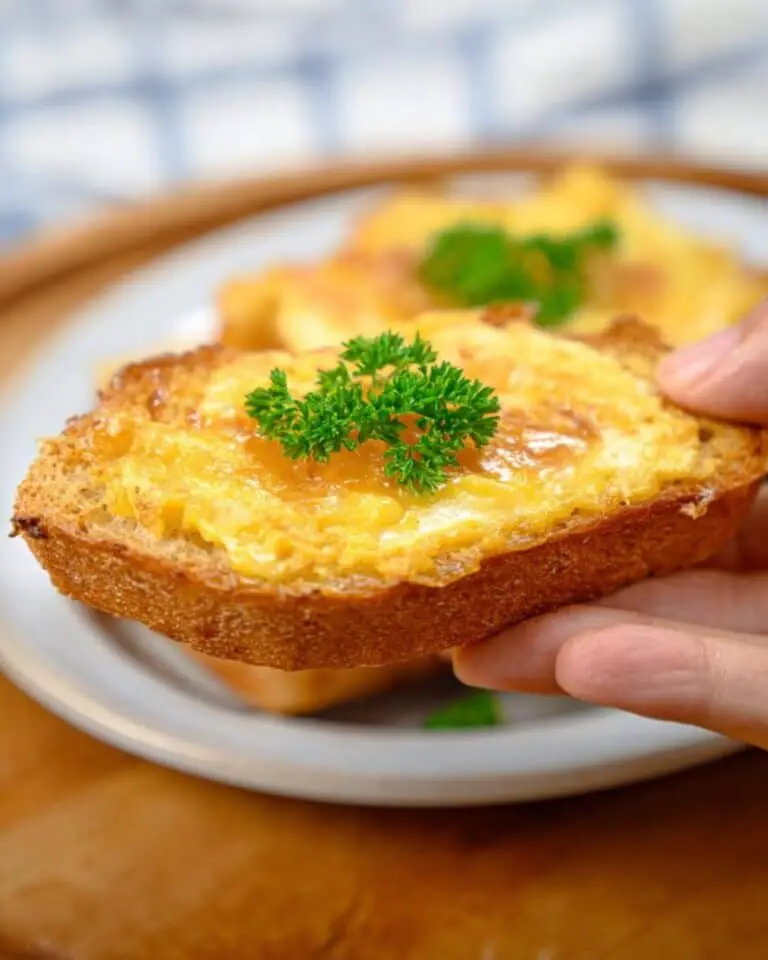 Cheesy Egg Toast: A Simple and Delicious Breakfast Favorite Recipe