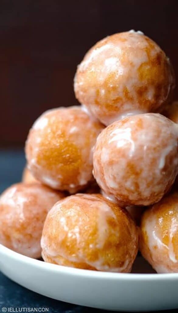 Easy Homemade Glazed Doughnut Holes Recipe