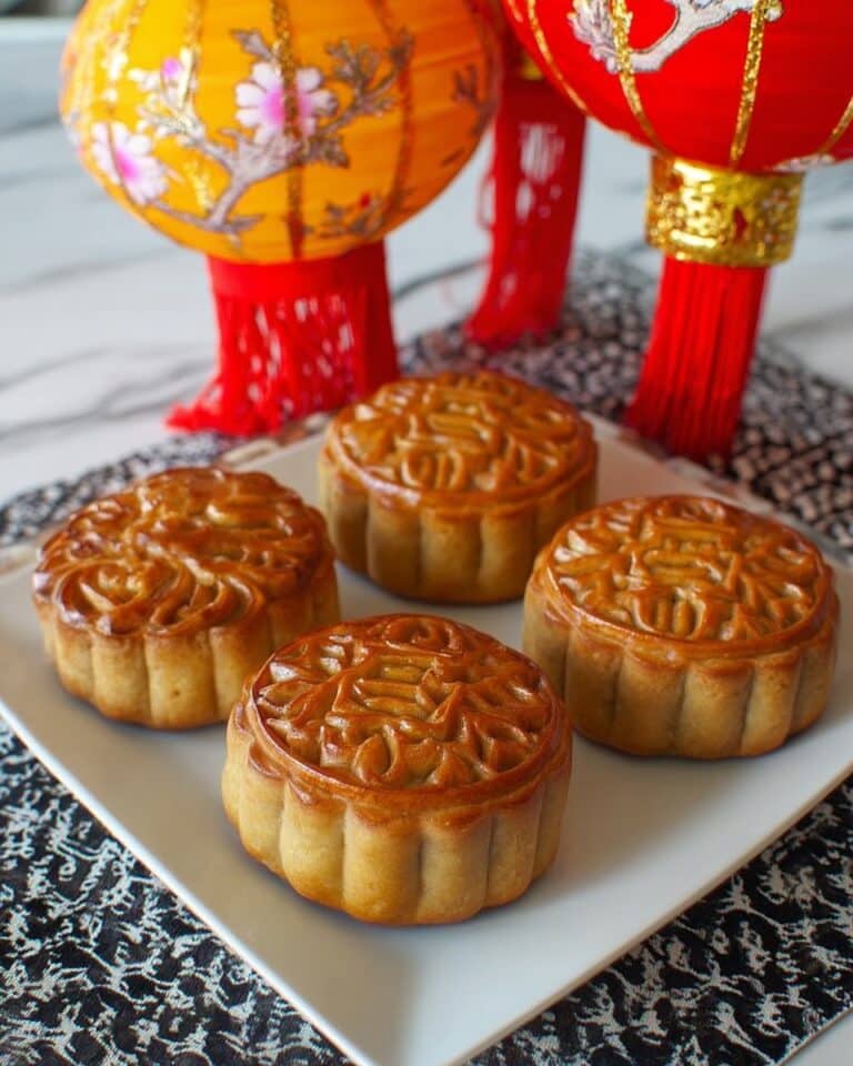 Traditional Mooncakes with Mixed Nuts Recipe